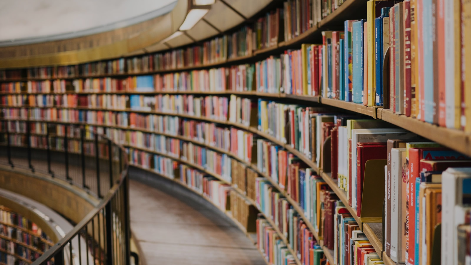 Rigor académico y los retos de la difusión: labor editorial de El Colegio de Michoacán.